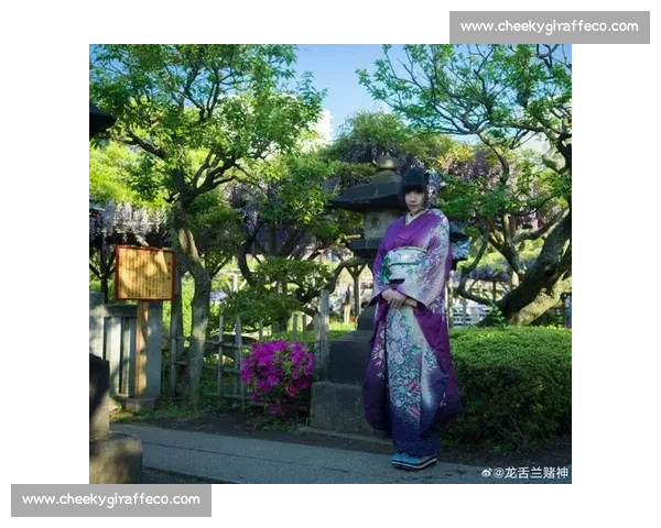和服盛装大比拼展现传统美学与现代创意魅力