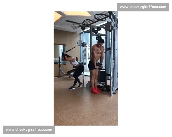 打造健体竞技新风潮 全面解析健身比赛背后的训练与策略 打造健体竞技新风潮 全面解析健身比赛背后的训练与策略