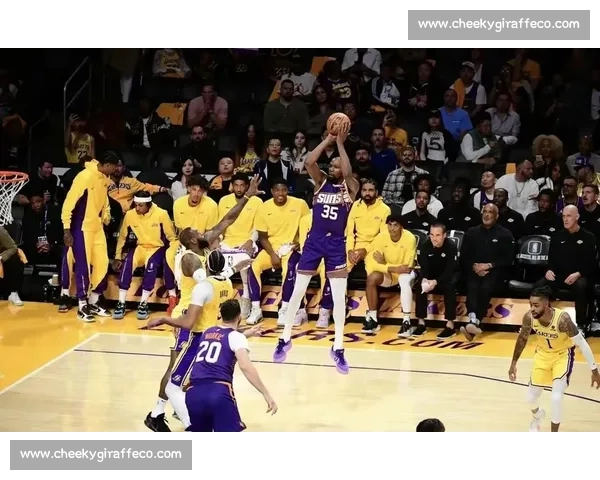 昨天NBA激战回顾詹姆斯带领湖人逆转勇士杜兰特爆发篮网大胜对手 昨天NBA激战回顾詹姆斯带领湖人逆转勇士杜兰特爆发篮网大胜对手